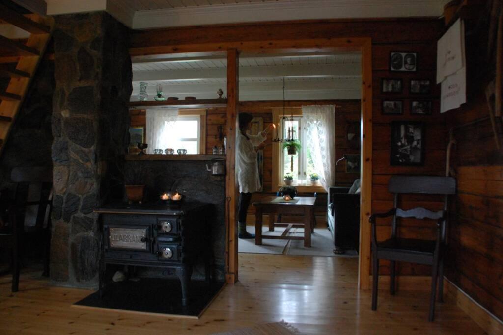 100 Years Old Norwegian Log House In Tromso Villa Dış mekan fotoğraf