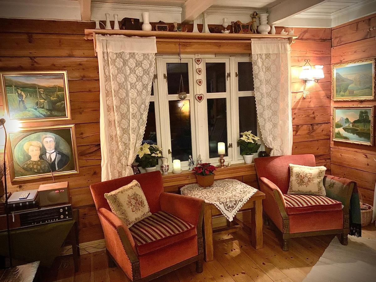 100 Years Old Norwegian Log House In Tromso Villa Dış mekan fotoğraf